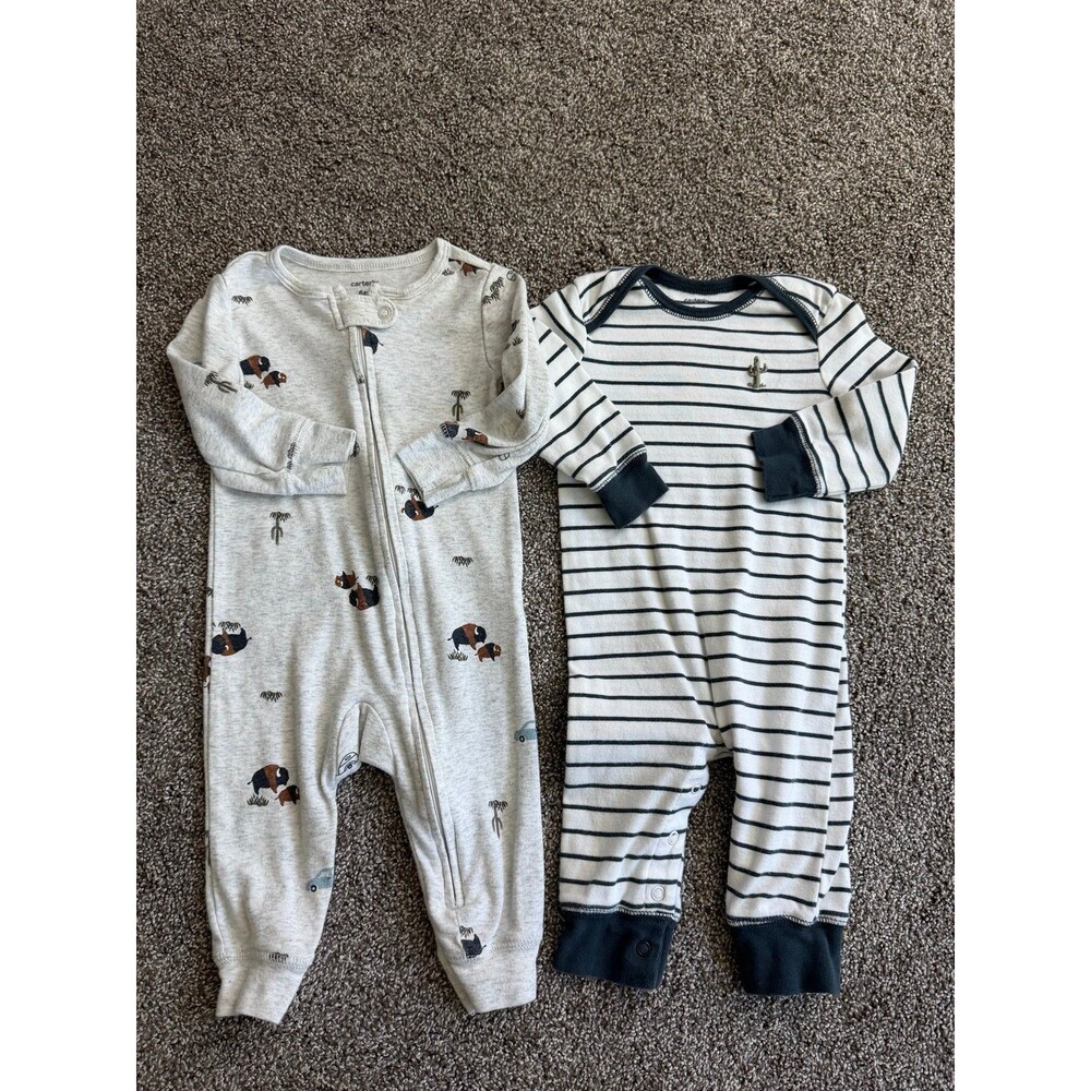 Carter’s Baby Sleeper Bundle 6M Buffalo & Striped One Piece Pajamas